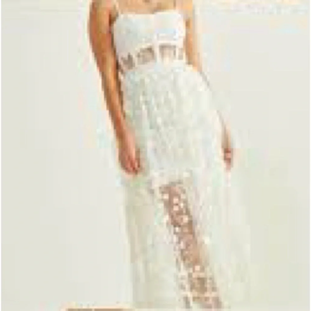 Altar’s State White Floral Lace Dress - Picture 2 of 7